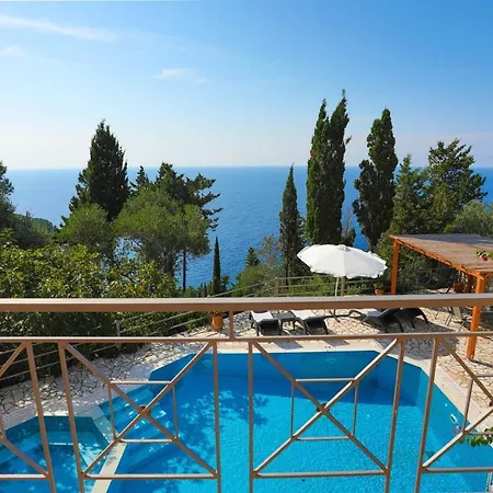 Aloni Villa *